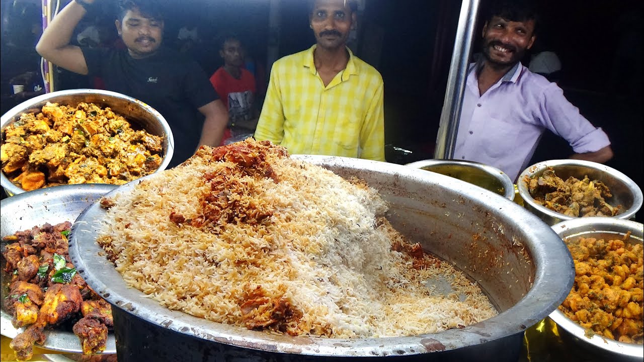 Vijaywada People Eat Most Famous Chicken Biryani | Bhimavaram Raja Pot Biryani Rs 120 | #StreetFood | Street Food Catalog