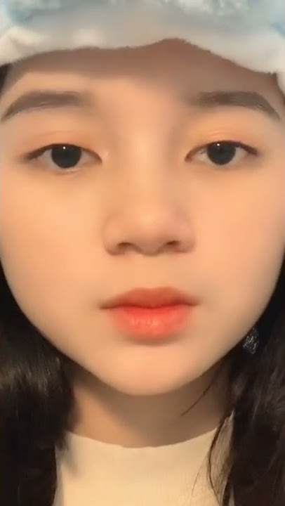 kiss mi #shorts #kienzy #tiktok #subscribe #youtube #love #viral #2022 #kiss #trending #goyang #like
