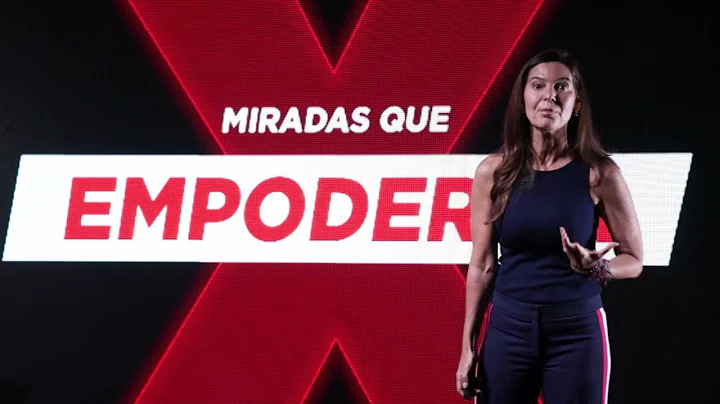 Miradas que empoderan | Carla Olivieri | TEDxLima