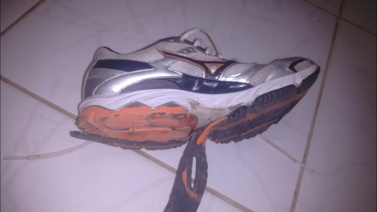 tenis da adidas preto com rosa