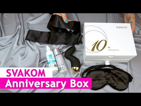Подарунковий набір Svakom Anniversary Box: вакуум-стимулятор, стрічки, маска, лубрикант, спрей, промокад на знижку — в описі, видео 1