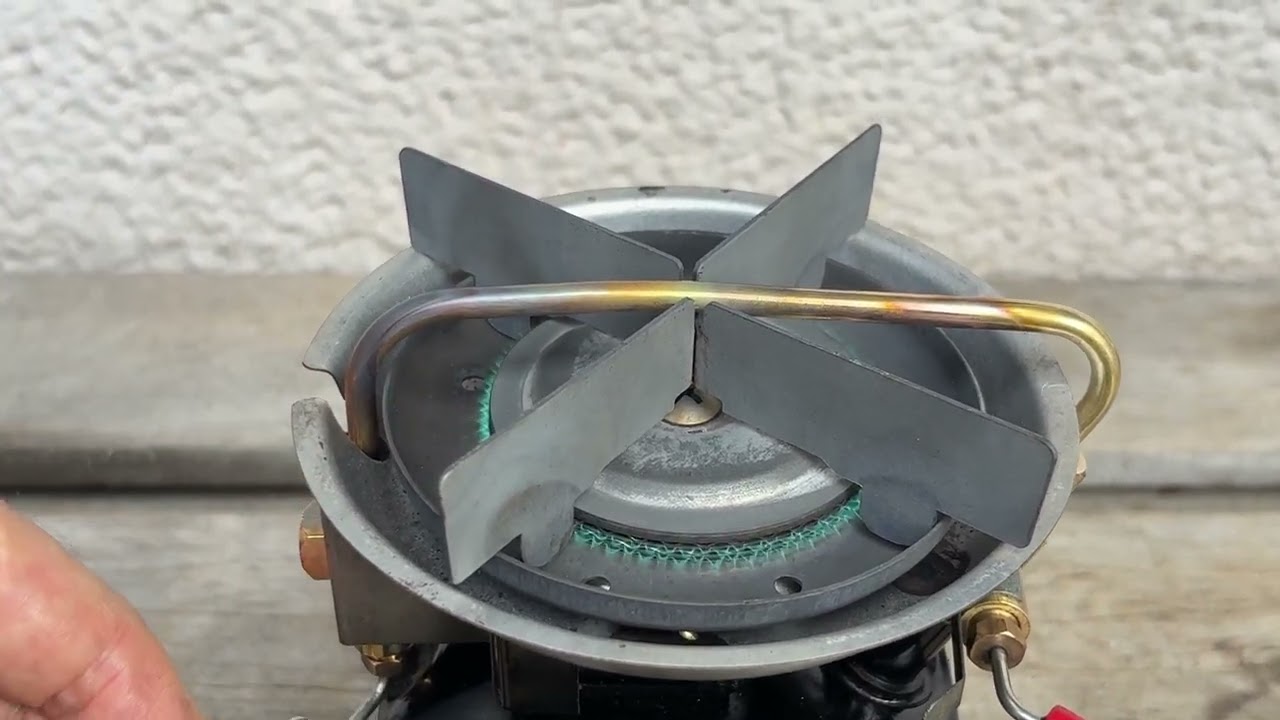 コールマン400Aメンテナンス完了品の燃焼確認 - YouTube