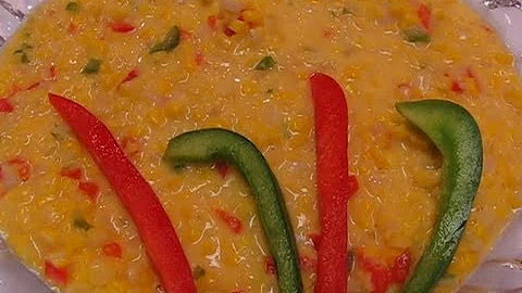 Betty's Cheesy Corn with Green and Red Peppers