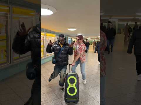 Er Hat Einfach Direkt Mitgetanzt Sommersong2026 Reaction Paradies Cellarkid Vocals AI 