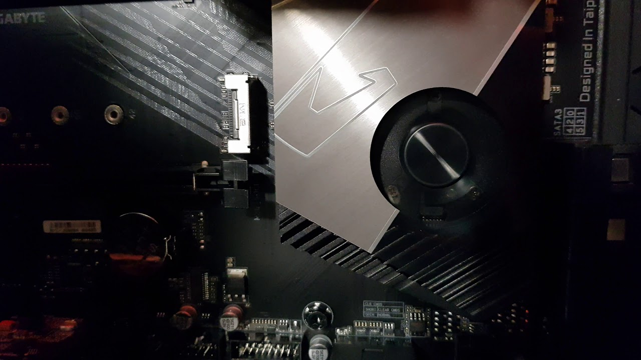 Crackling noise on chipset fan (Gigabyte x570 Aorus elite) YouTube