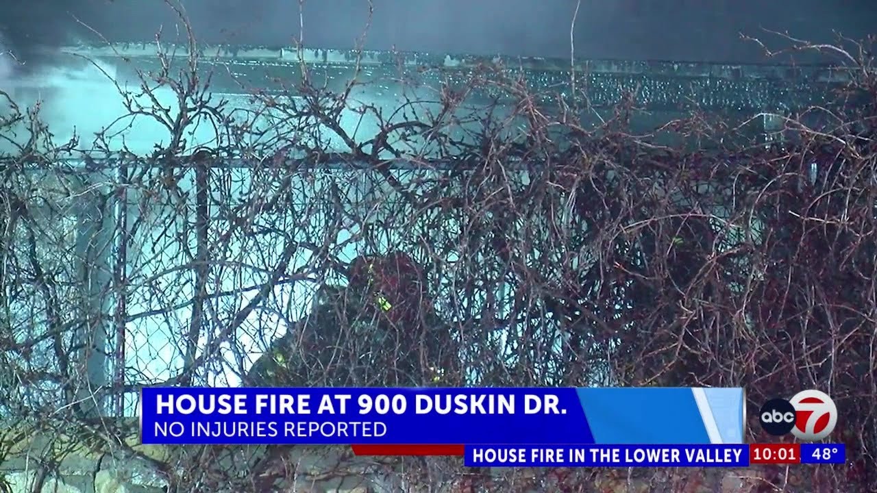 El Paso Firefighters responding to house fire in the Lower Valley - YouTube