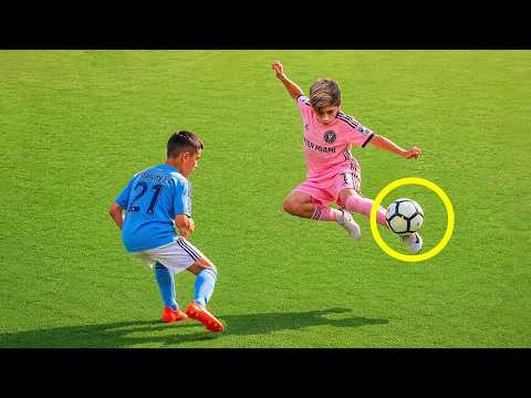 Football Youth League: Best Performance Of The Players