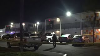 Man found shot at Orlando motel