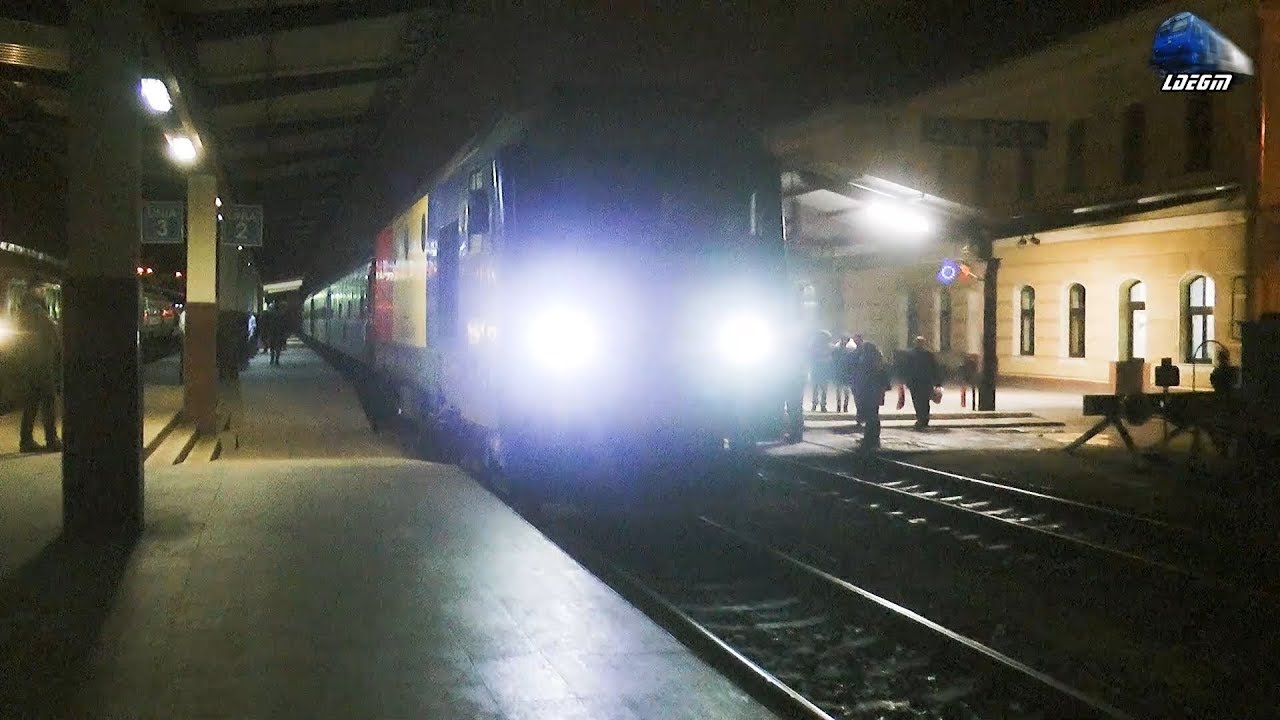 Trenuri pe Seară în Gara Oradea/Trains on Evening in Oradea Station - 09 December 2018