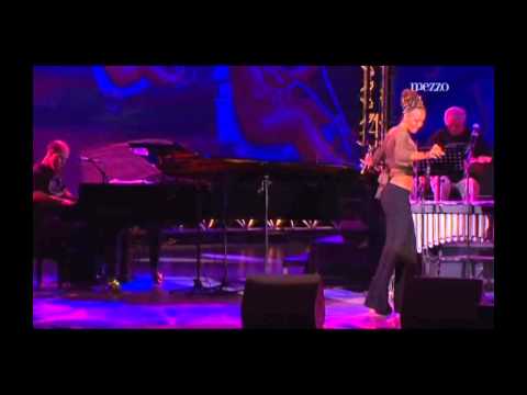 Simone Feeling Good – YouTube