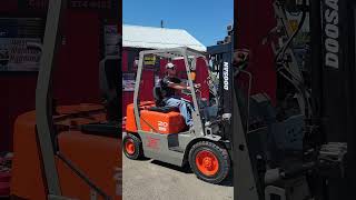 Freshly serviced and Painted - #W2501 2010 Doosan D20G-3, 4K Pneumatic tire forklift with Yanmar!