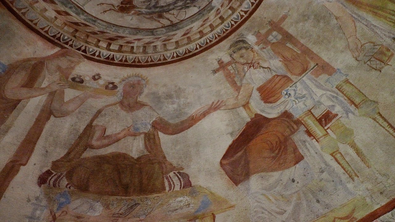 Bulgaria, Kazanlak, Thracian tomb | TURISTHUB