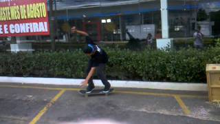 Thiago Alves varando de flip