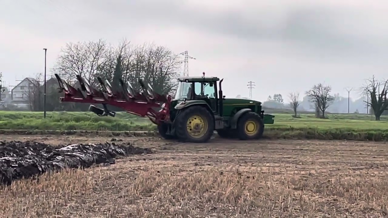 John Deere 8100 & Kuhn Vari-Master 150