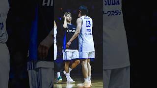 一瞬の隙を見逃さない👀👓👌 #須田侑太郎選手から#西田優大選手へ矢のようなパス🏹 #シーホース三河 #Bリーグ #バスケ