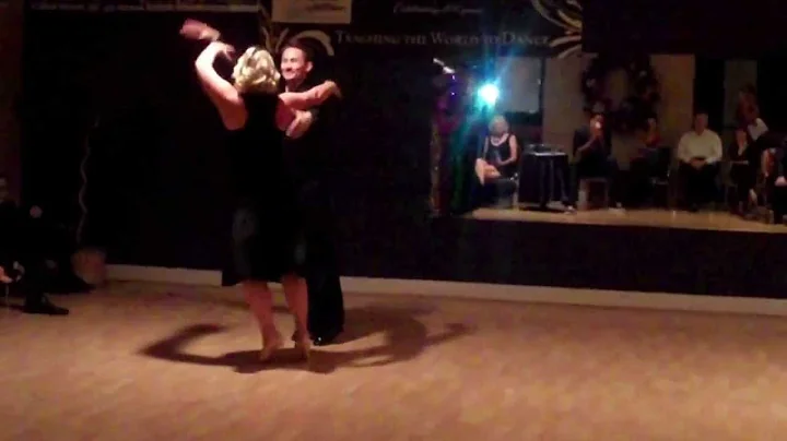 Dance Lessons Scottsdale: Jon & Lauren Frye: Waltz