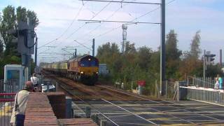 66008+66112 tnt, pass through East Boldon with 'The Tees Goblin'