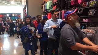 Fans score Cubs gear