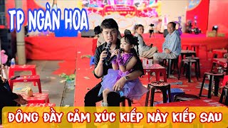 Kim Tieu Long and his daughter sang a duet of 