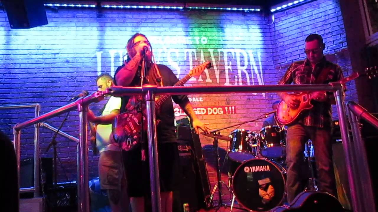 cheezy and the crackers luckys ft lauderdale 3 14 16 3 - YouTube