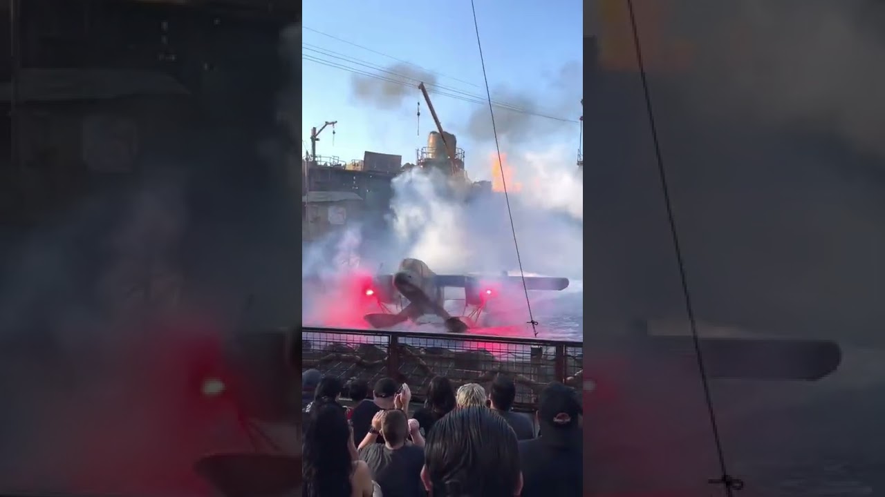 Waterworld Plane Crash Stunt! Universal Studios shorts YouTube