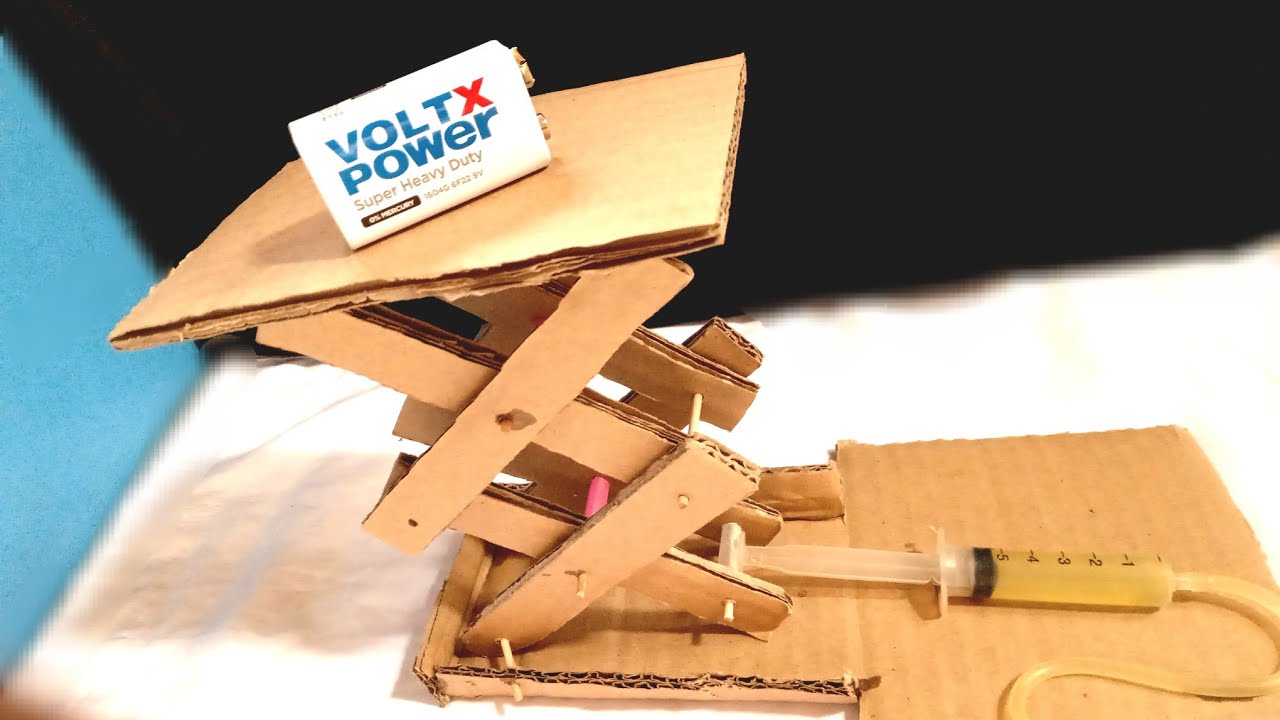 How to make Hydraulic Powered robotic Lift Crane From Cardboard