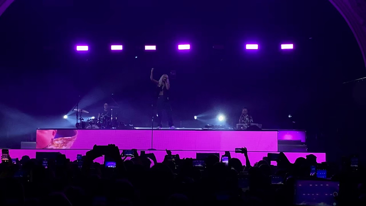 LOREDANA - HANA (Live in Leipzig)