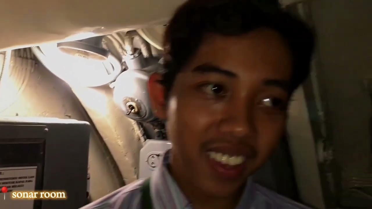 ENGLISH G649 | GROUP 1 VLOG IN SURABAYA SUBMARINE MONUMENT