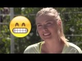 Мария Шарапова показывает смайлики. Emoji  Sharapova