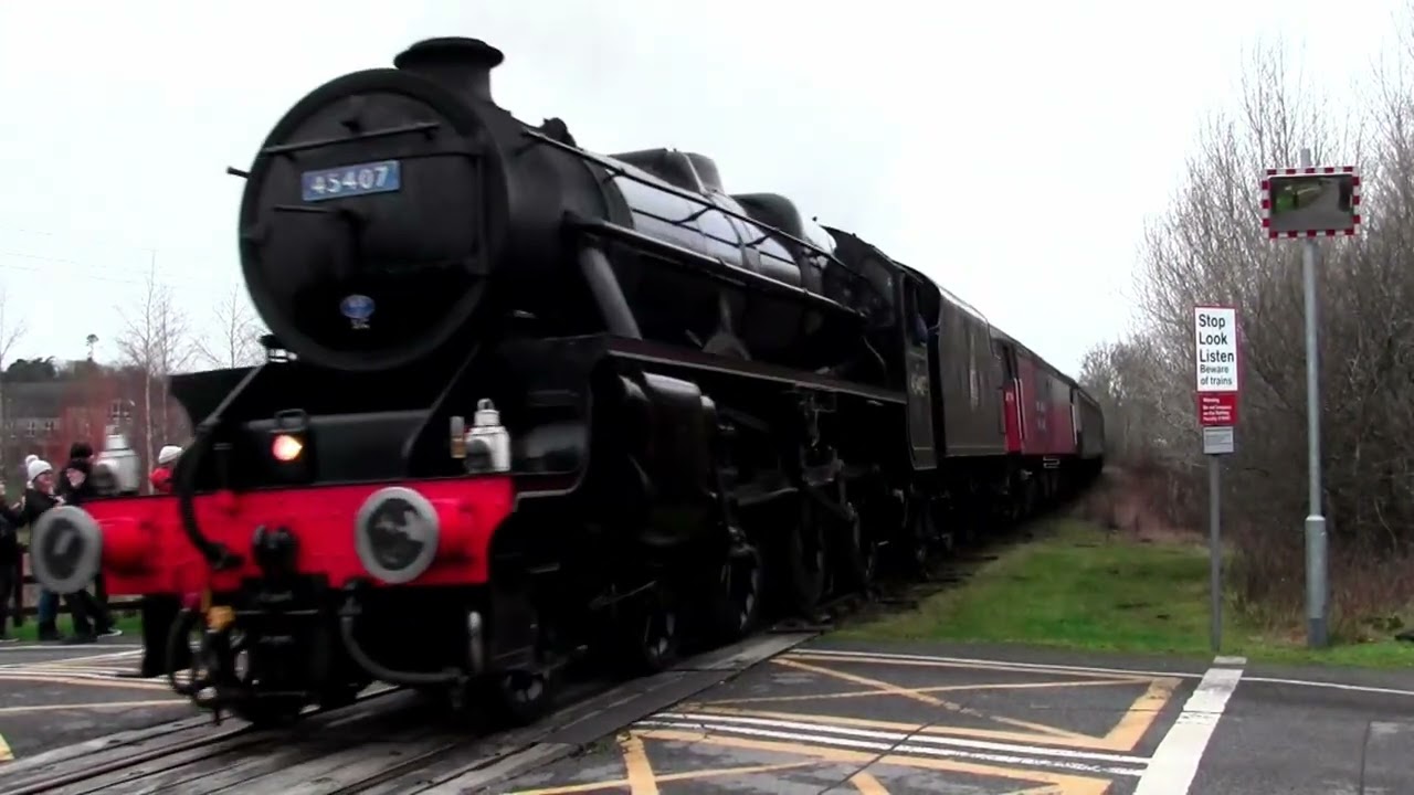 LMS Black 5 45407 The Lancashire Fusilier on the Mince Pie specials at Wensleydale railway 28/12/25