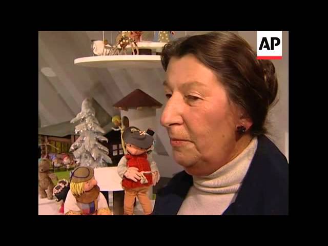 Exhibition for long running East German cartoon - YouTube