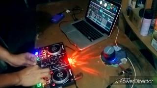 Numark PartyMix Test Scratching & Mixing on Serato DJ Lite