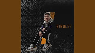 Она волнуется - IntroVert