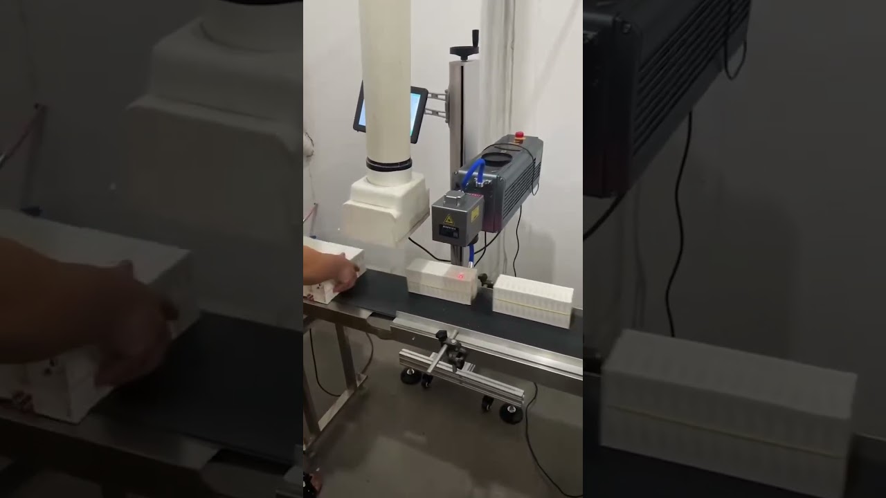 flying laser marking machine print continuously on production line