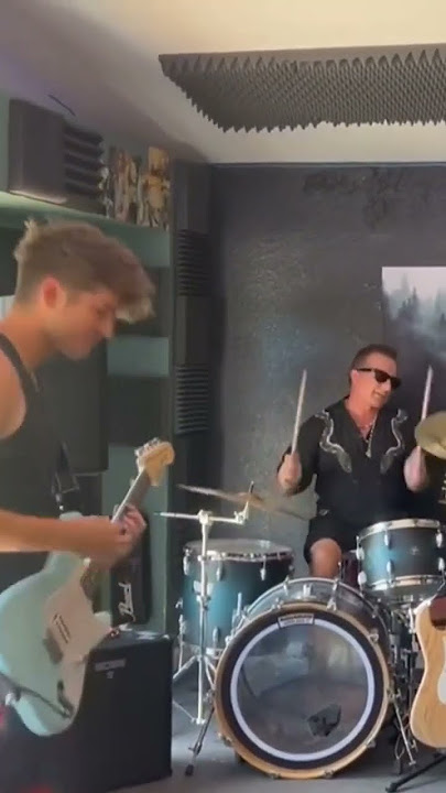 Tré Cool showed up at School of Rock Santa Rosa and jumped behind the drums with the kids