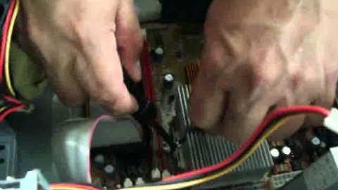 Cambiando la Pasta térmica del Procesador.wmv