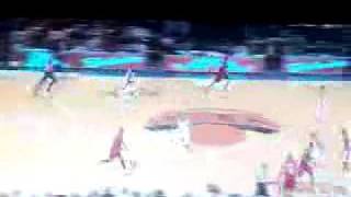 Jonathan Bender's first field goal as a Knick.3g2