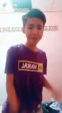 Mainkan hari mu...goyangkan pantat muu