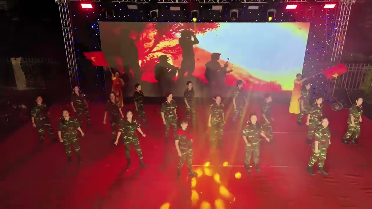 Viết tiếp câu chuyện hoàn bình 