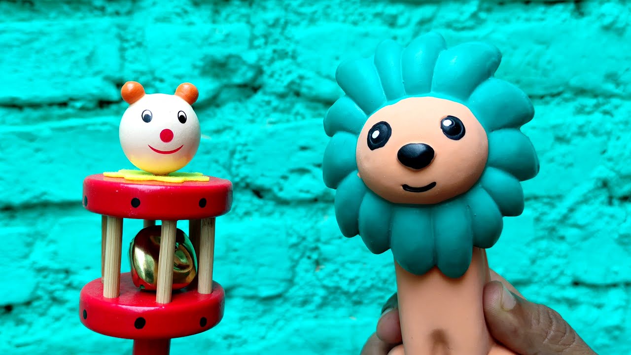 Jingle Bell Rattle vs Lion Squeaky Toys Sound Effect Joker Cage