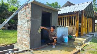 PHIN s skillful hands and talent Apply waterproofing and reinforce the bathroom floor