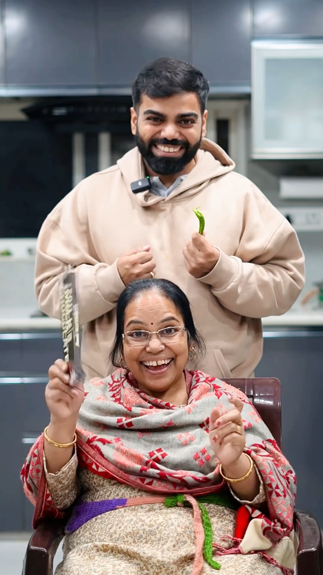 Mummy nai gaurav ko ye kya dediya #shorts #youtubeshorts #gauravaroravlogs