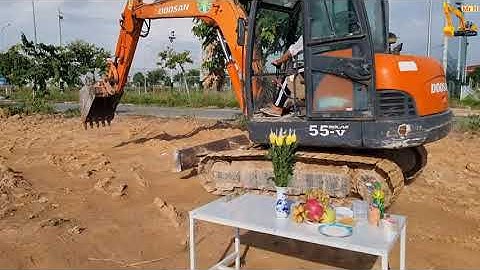 Đào móng khởi công khu nhà ở Vsip 2 mở rộng | Xe cuốc đào móng | Excavator digging house foundation
