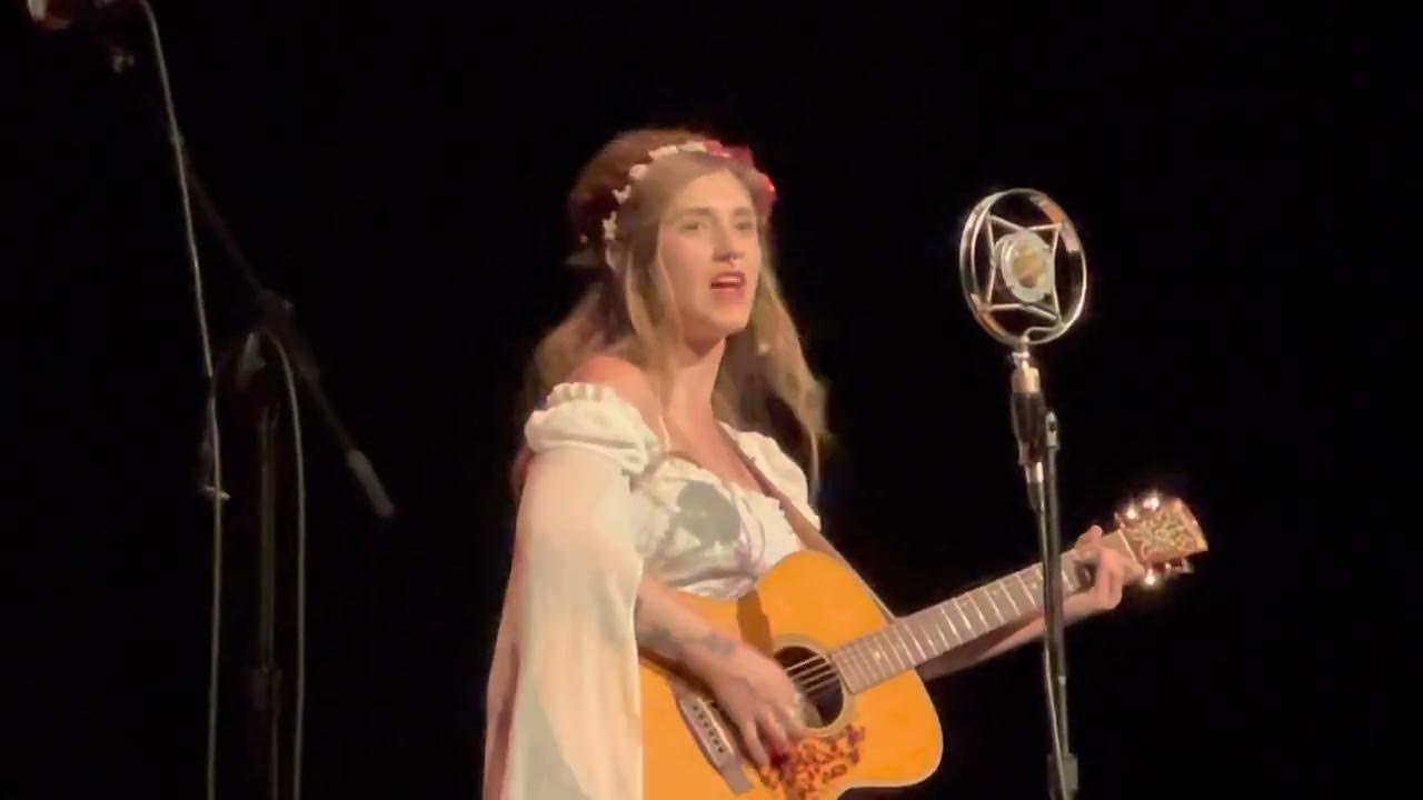 Sierra Ferrell Rosemary (Bijou Theater) Knoxville, TN 4.24.22 YouTube