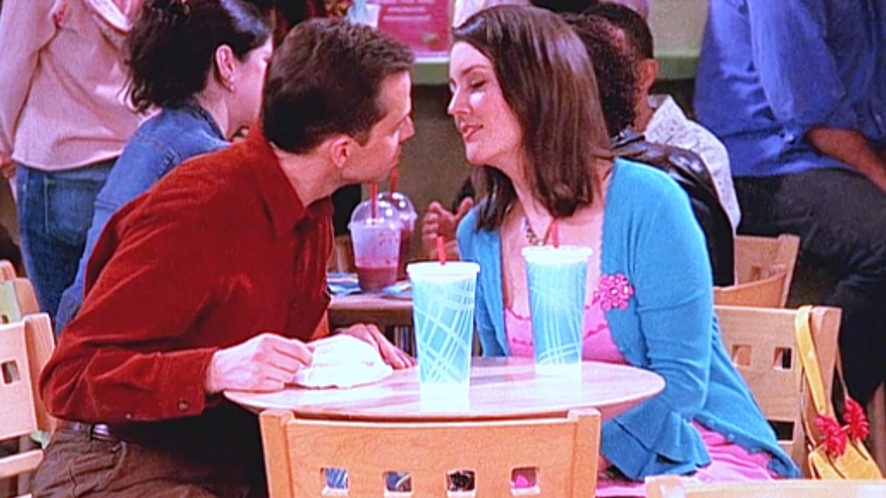 Alan Siente ATRACCION Por Rose En DOS HOMBRES Y MEDIO CAPITULOS COMPLETOS EN ESPAÑOL LATINO