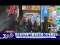熱炒店外鬧事 叫囂拒配合警 下秒被壓在地｜TVBS新聞 @TVBSNEWS01