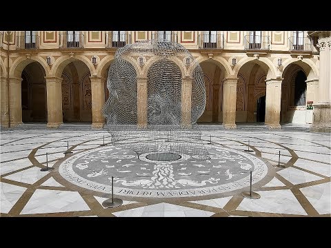 Монтсеррат .Монастырь Монтсеррат. Каталония. Испания.Monestir De Montserrat.