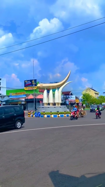ini lho tugu yang suka medot janji, Kartonyono Ngawi