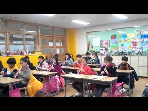 종촌초등학교 3학년 가람반 할아버지의 11개월과 하울의 움직이는성-인생의 회전목마