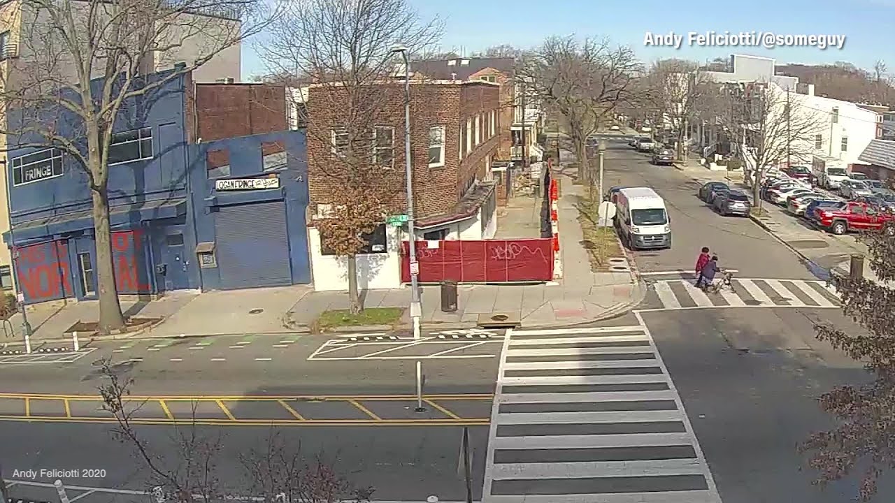 Building collapses right in front of firetruck